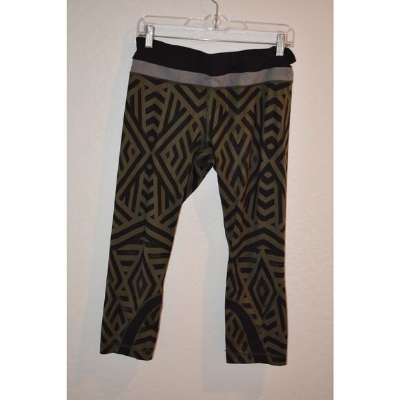 lululemon athletica Pants - Lululemon Run Inspire Crop II Legging Green Size 10